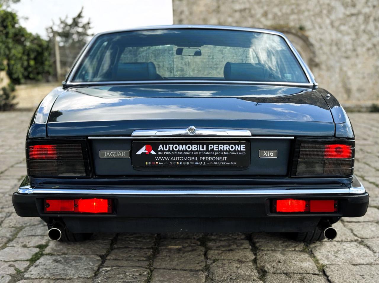 JAGUAR XJ6 3.2 cat. Manuale  Iscritta ASI - 28