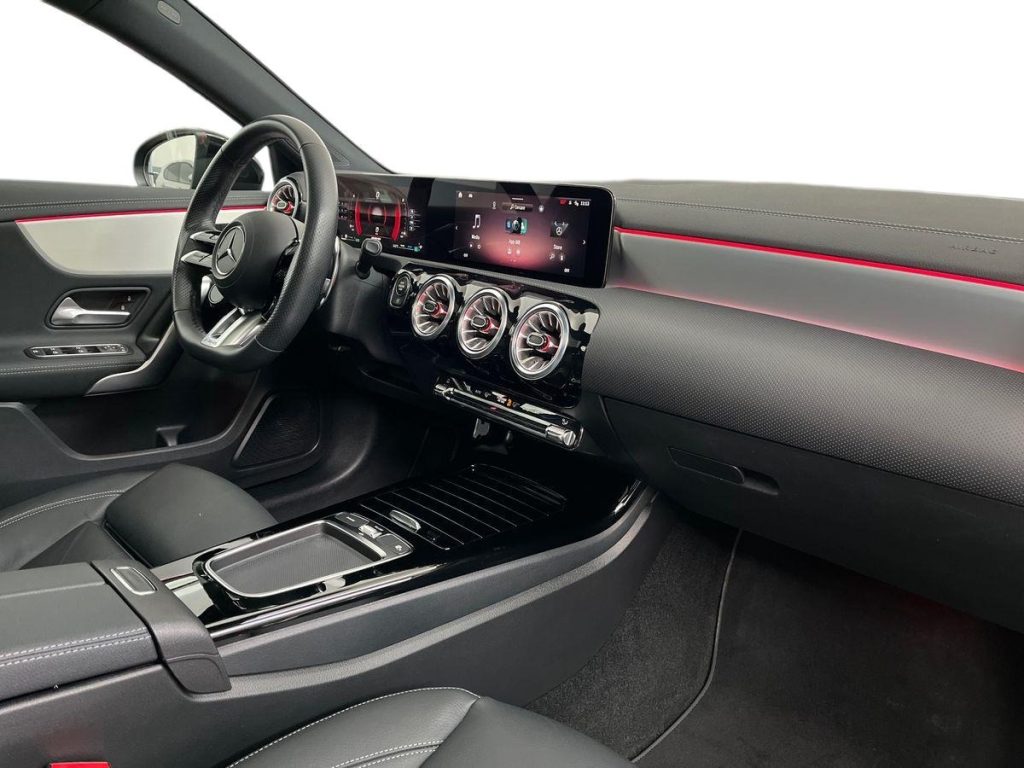 MERCEDES-BENZ A 35 AMG 4Matic AMG Line Advanced Plus Spectral Edition - 16