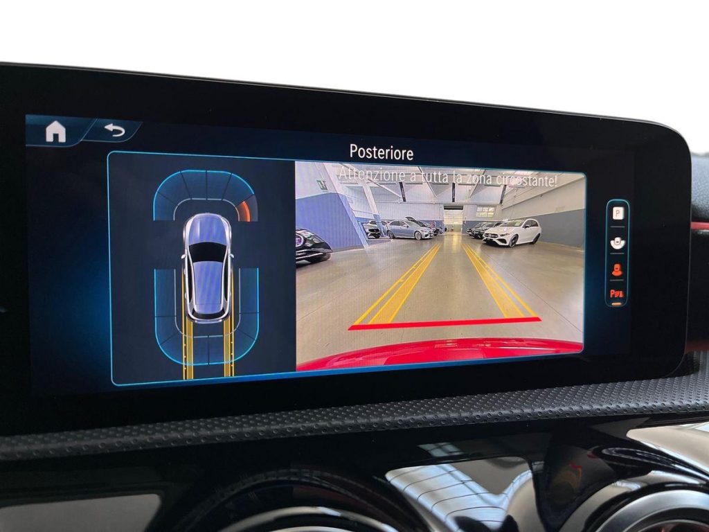 MERCEDES-BENZ A 35 AMG 4Matic AMG Line Advanced Plus - 12