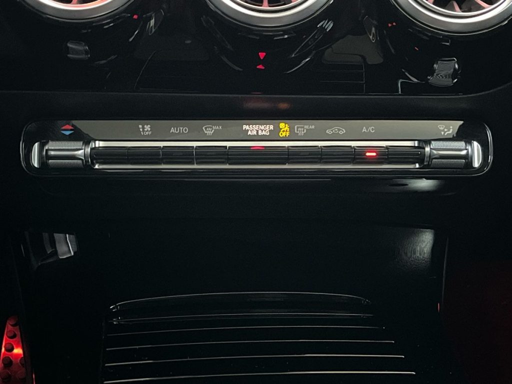 MERCEDES-BENZ A 35 AMG 4Matic AMG Line Advanced Plus - 14