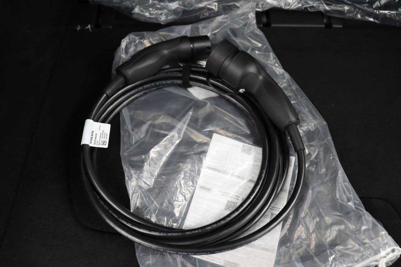 VOLVO XC90 T8 Plug-in hybrid AWD autom. 7Posti Plus Bright - 17