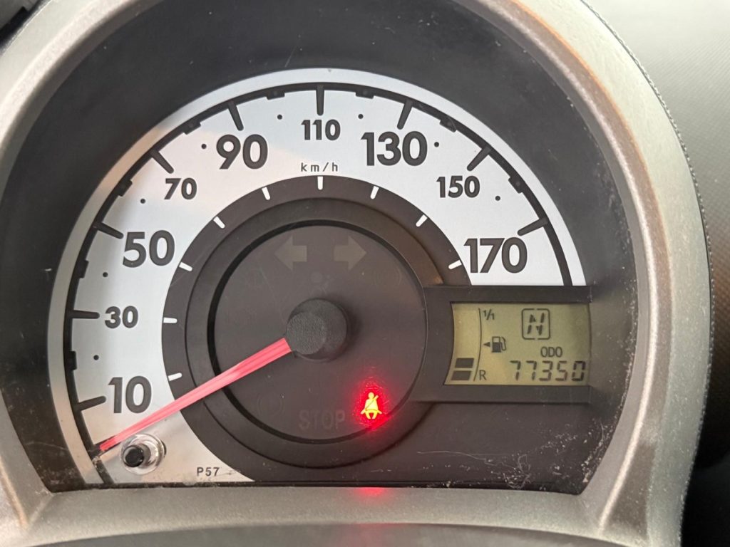 PEUGEOT 107 1.0 68CV 5p. Sweet Years 2Tronic - 6