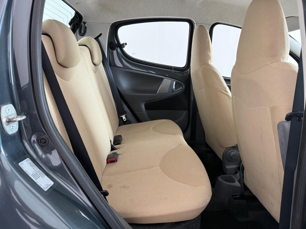 PEUGEOT 107 1.0 68CV 5p. Sweet Years 2Tronic - 11