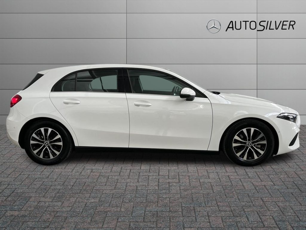 MERCEDES-BENZ A 180 d Automatic Advanced - 5