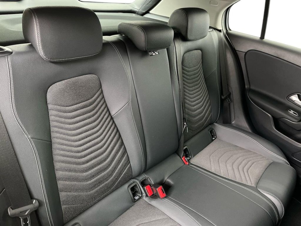 MERCEDES-BENZ A 180 d Automatic Advanced - 15