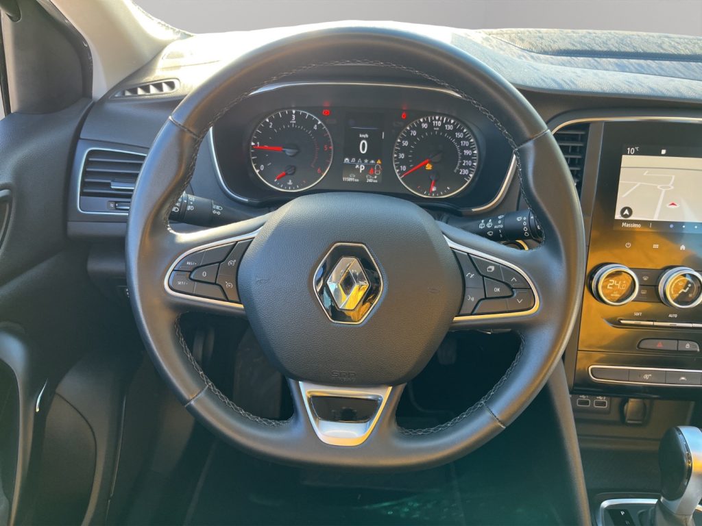 RENAULT Megane 1.5dCi EDC AUTOCARRO N1 AUTO. - 11