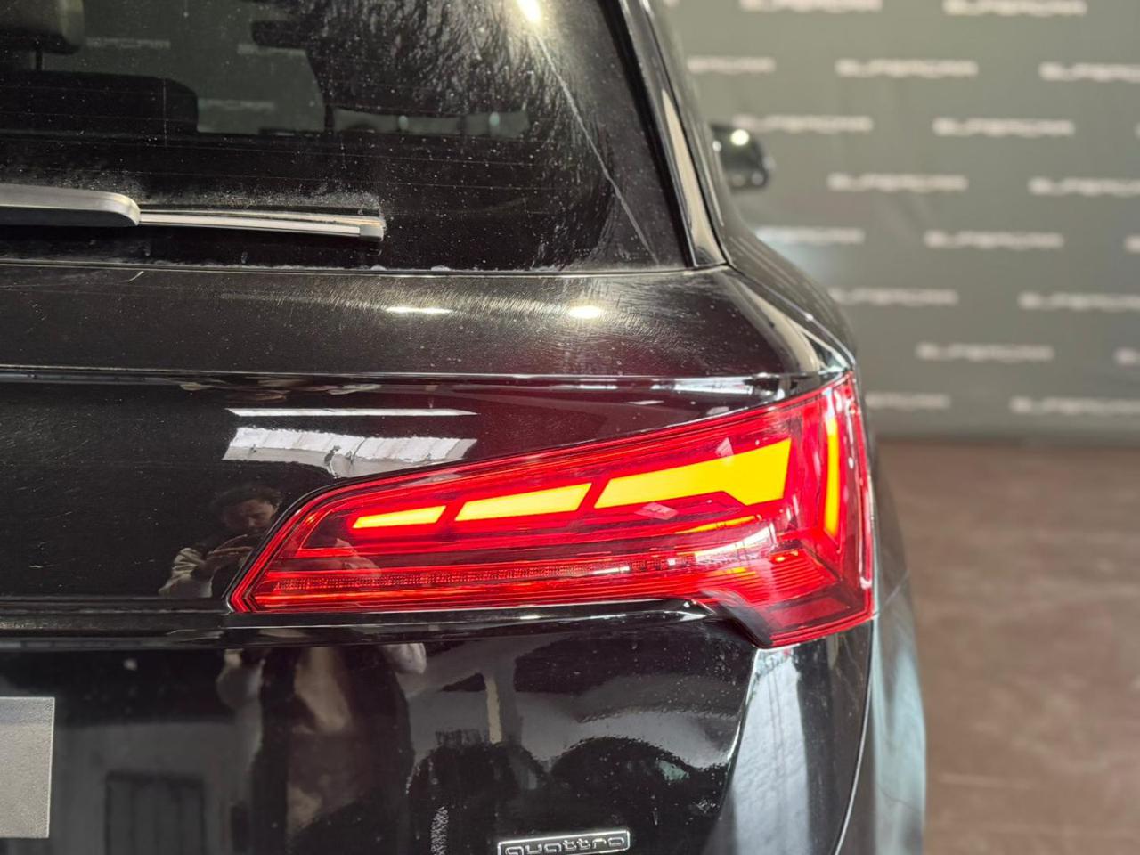 AUDI Q5 40 TDI 204 CV quattro S tronic Identity Black - 6