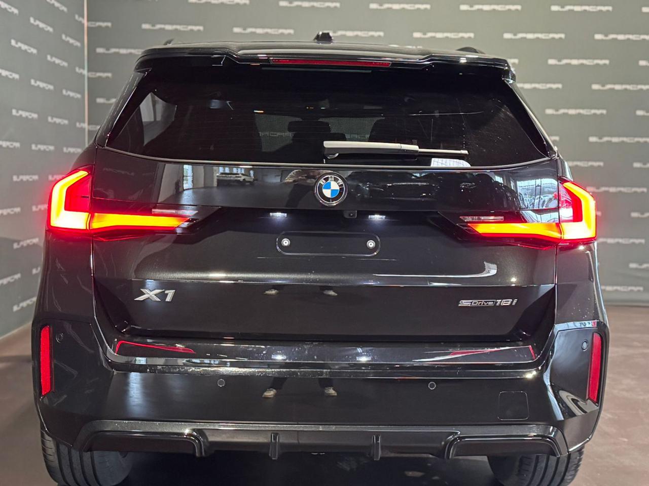 BMW X1 sDrive 18i Msport - 4