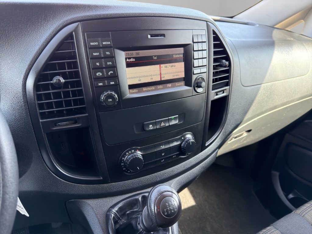 MERCEDES-BENZ Vito 114 cdi long - 13