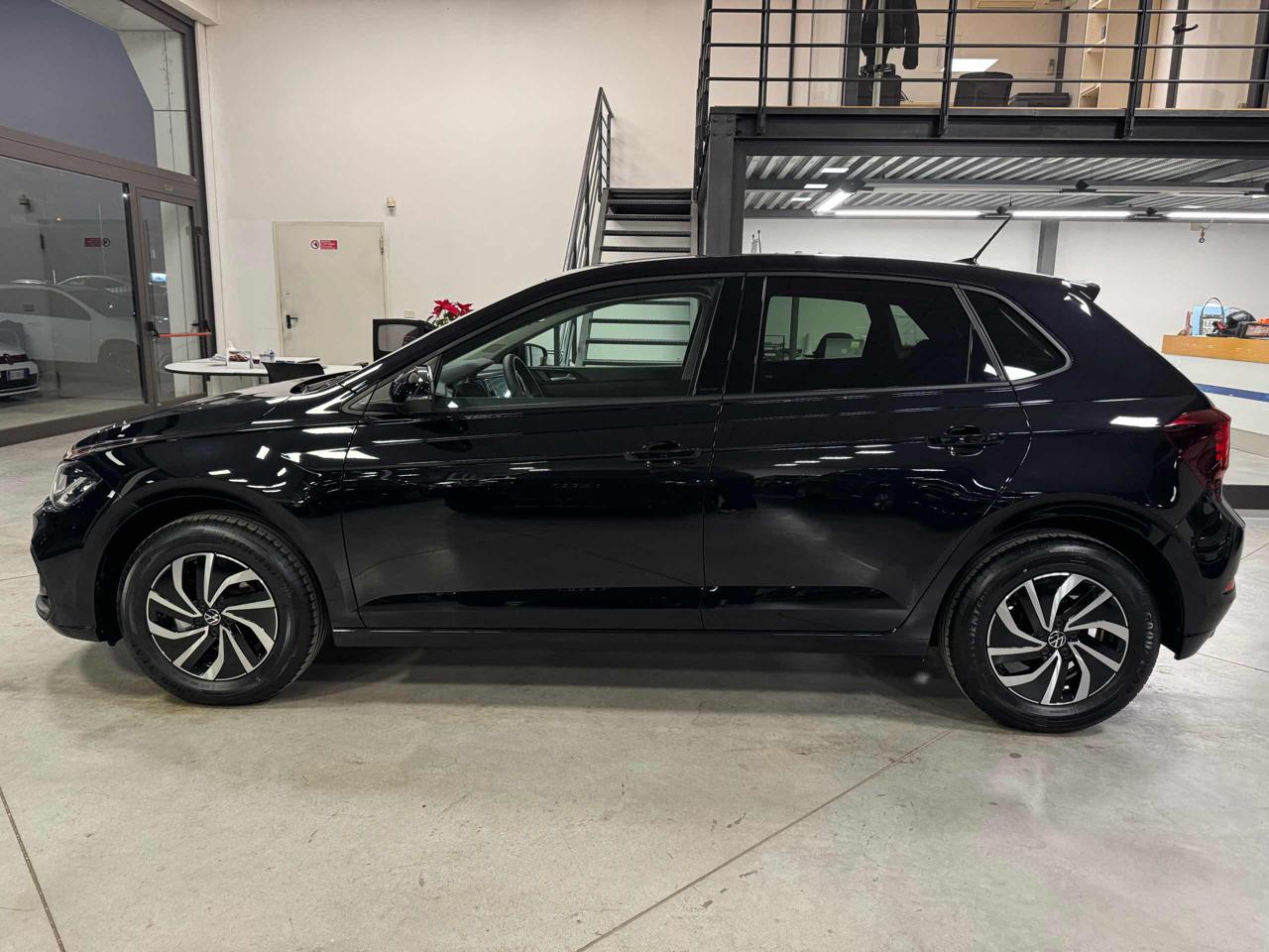 VOLKSWAGEN Polo 1.0 Edition Plus - 19