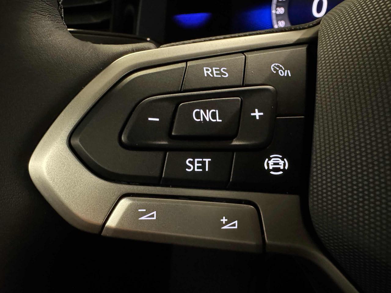 VOLKSWAGEN Polo 1.0 Edition Plus - 17