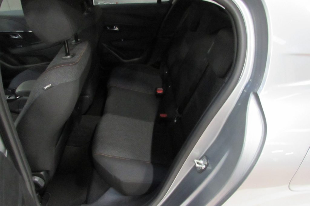 PEUGEOT 208 1.2 PureTech 100cv Business KMZERO - 12