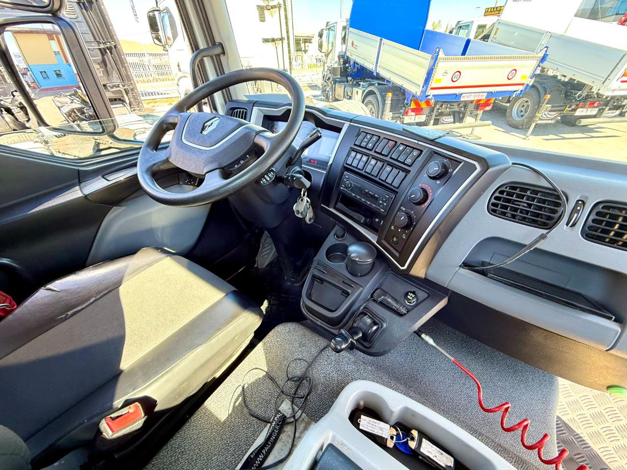 RENAULT D 18.280 - 14