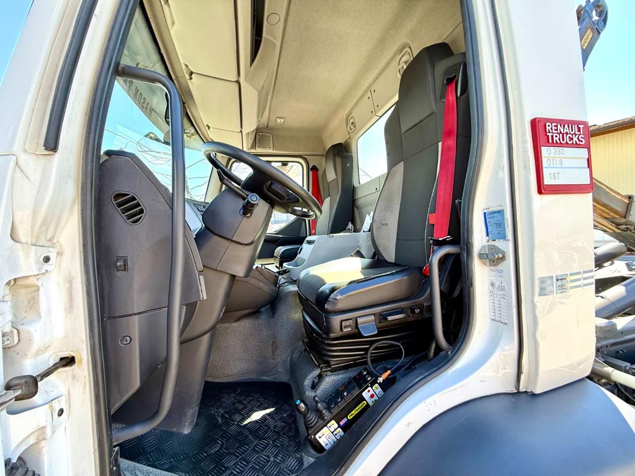 RENAULT D 18.280 - 12