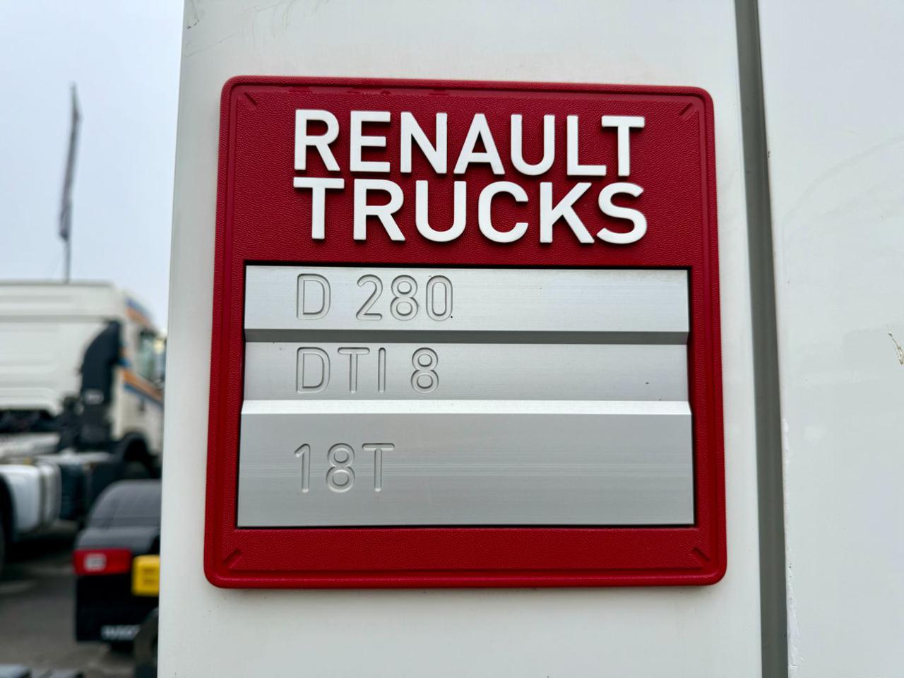 RENAULT D 18.280 - 7