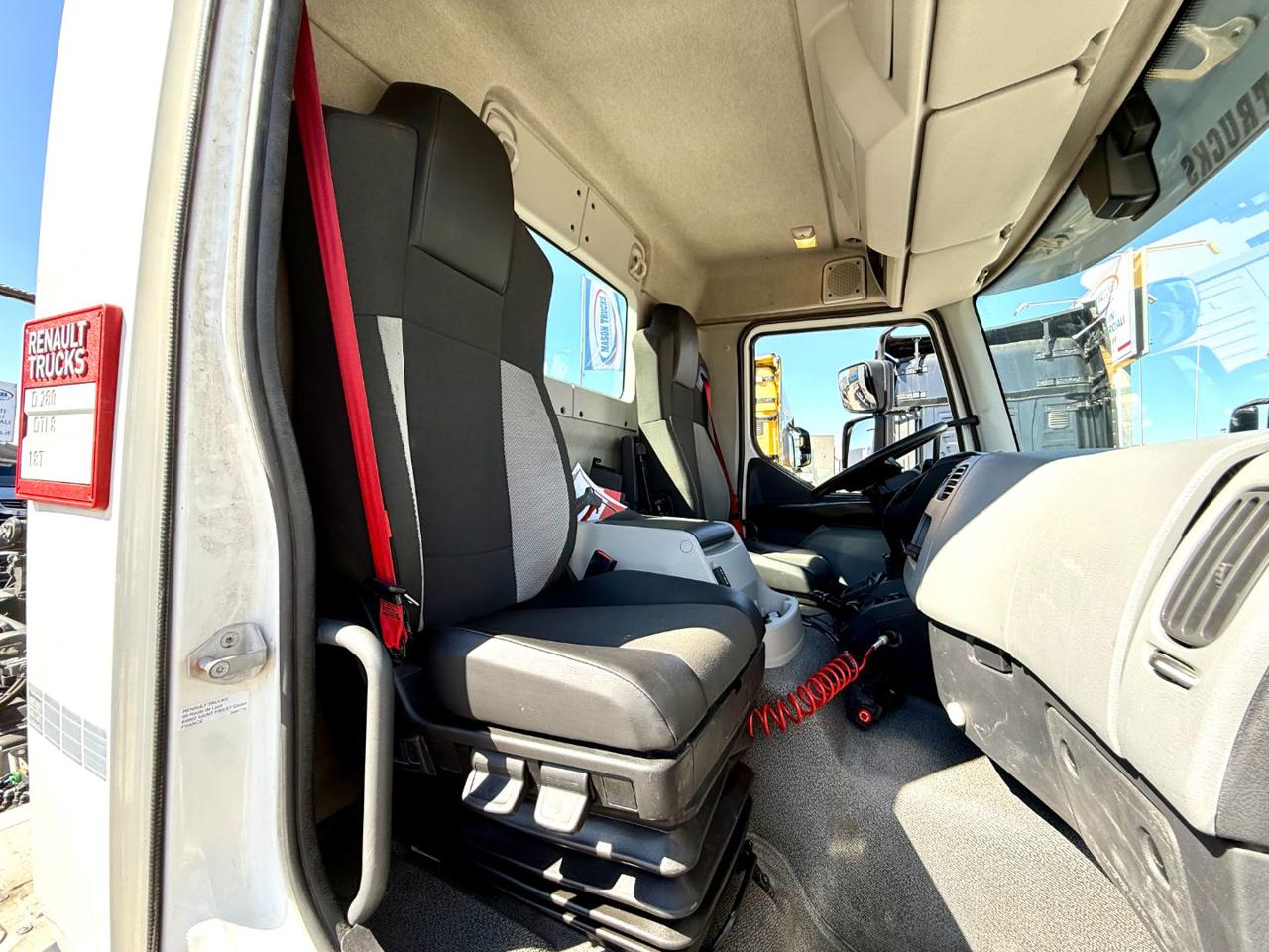 RENAULT D 18.280 - 13