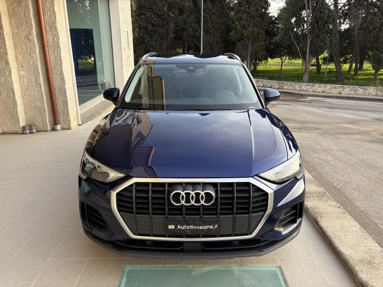 AUDI Q3 35 2.0 TDI S tronic Business COCKPIT - 2