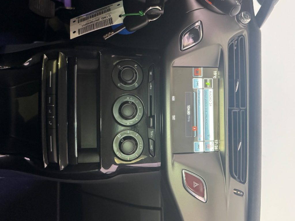 CITROEN C3 PureTech 82 Exclusive. - 10