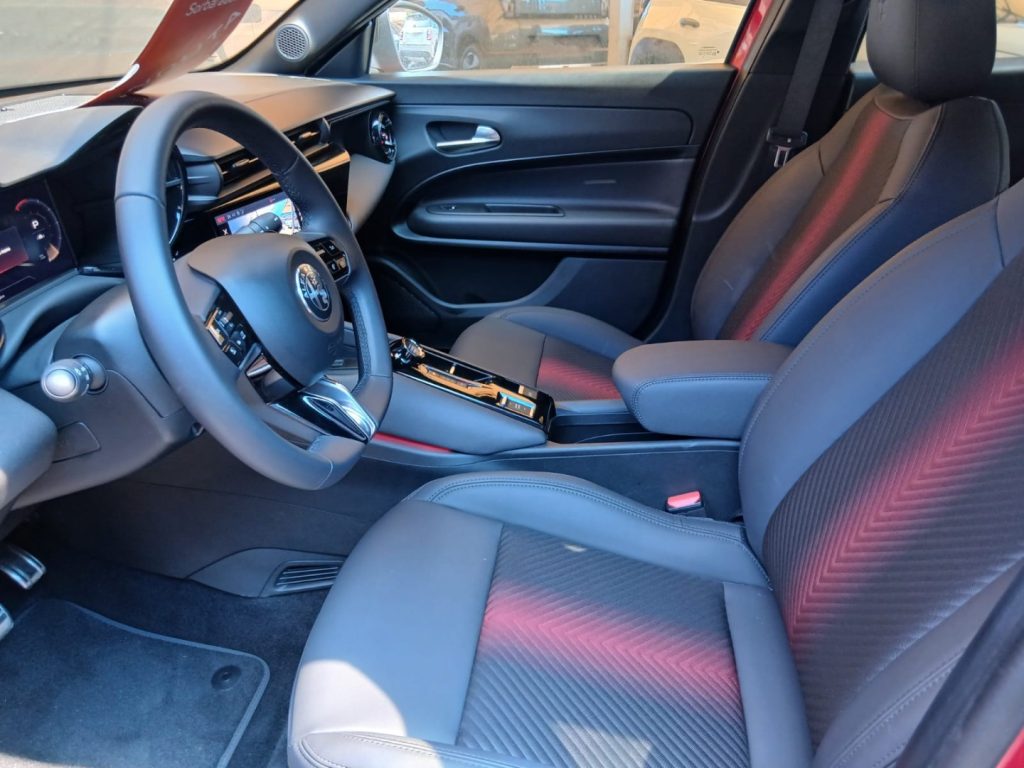 ALFA ROMEO Junior 1.2 136 CV Hybrid eDCT6 Speciale - 13