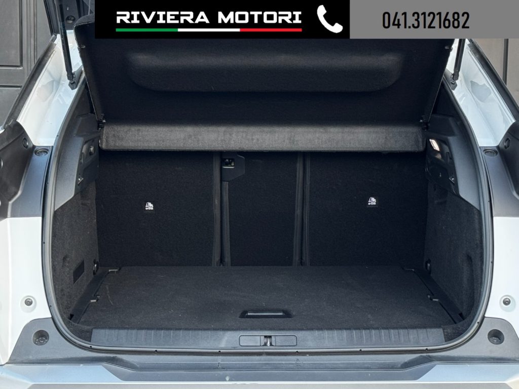 PEUGEOT 3008 Hybrid 145 e-DCS6 Allure - 11