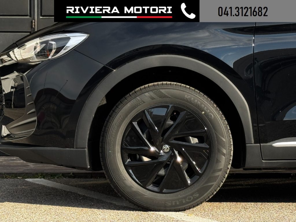 MG ZS 1.5 Standard - 13