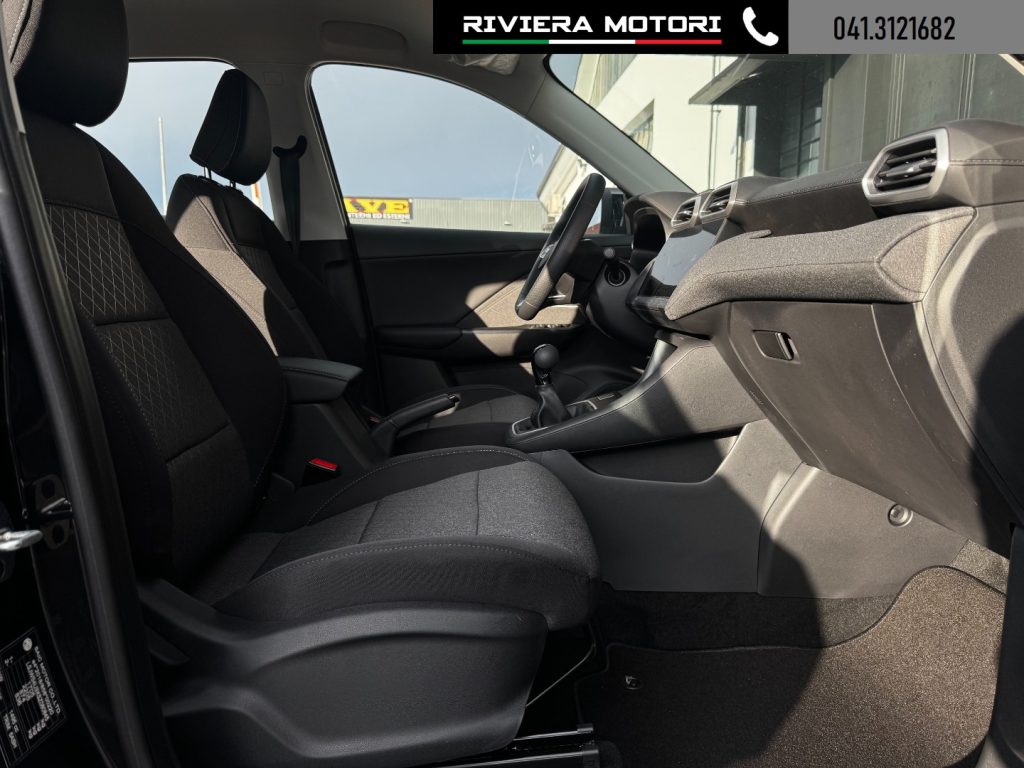 MG ZS 1.5 Standard - 8