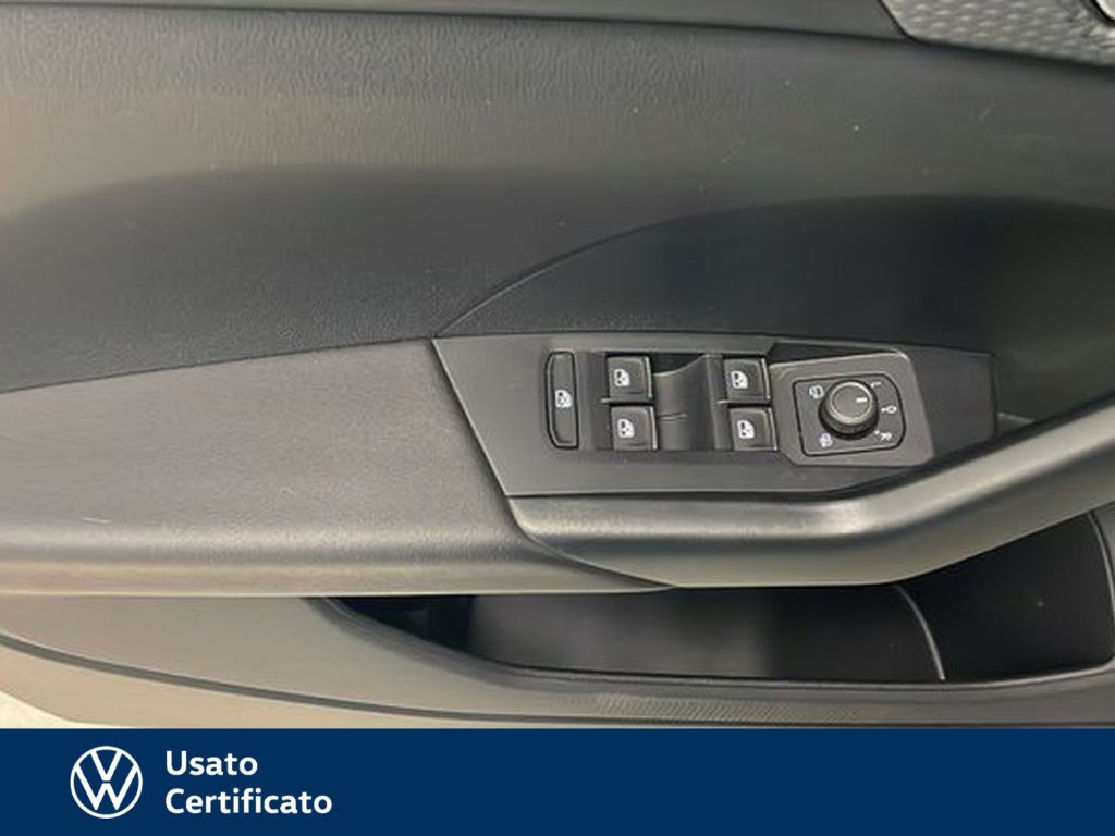 VOLKSWAGEN T-Cross 1.0 tsi sport 95cv - 16