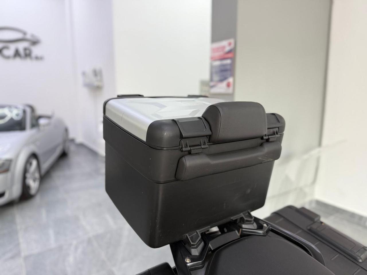 BMW R 1250 GS TRIPLE BLACK - 22