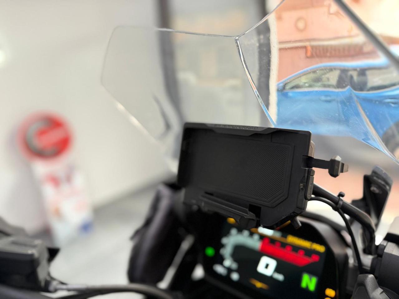 BMW R 1250 GS TRIPLE BLACK - 18