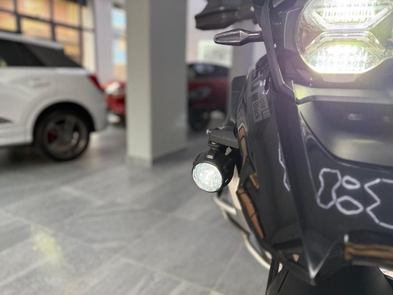 BMW R 1250 GS TRIPLE BLACK - 16