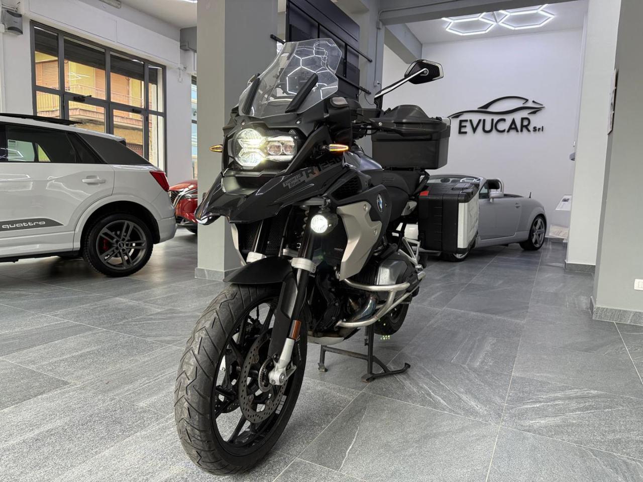 BMW R 1250 GS TRIPLE BLACK - 6