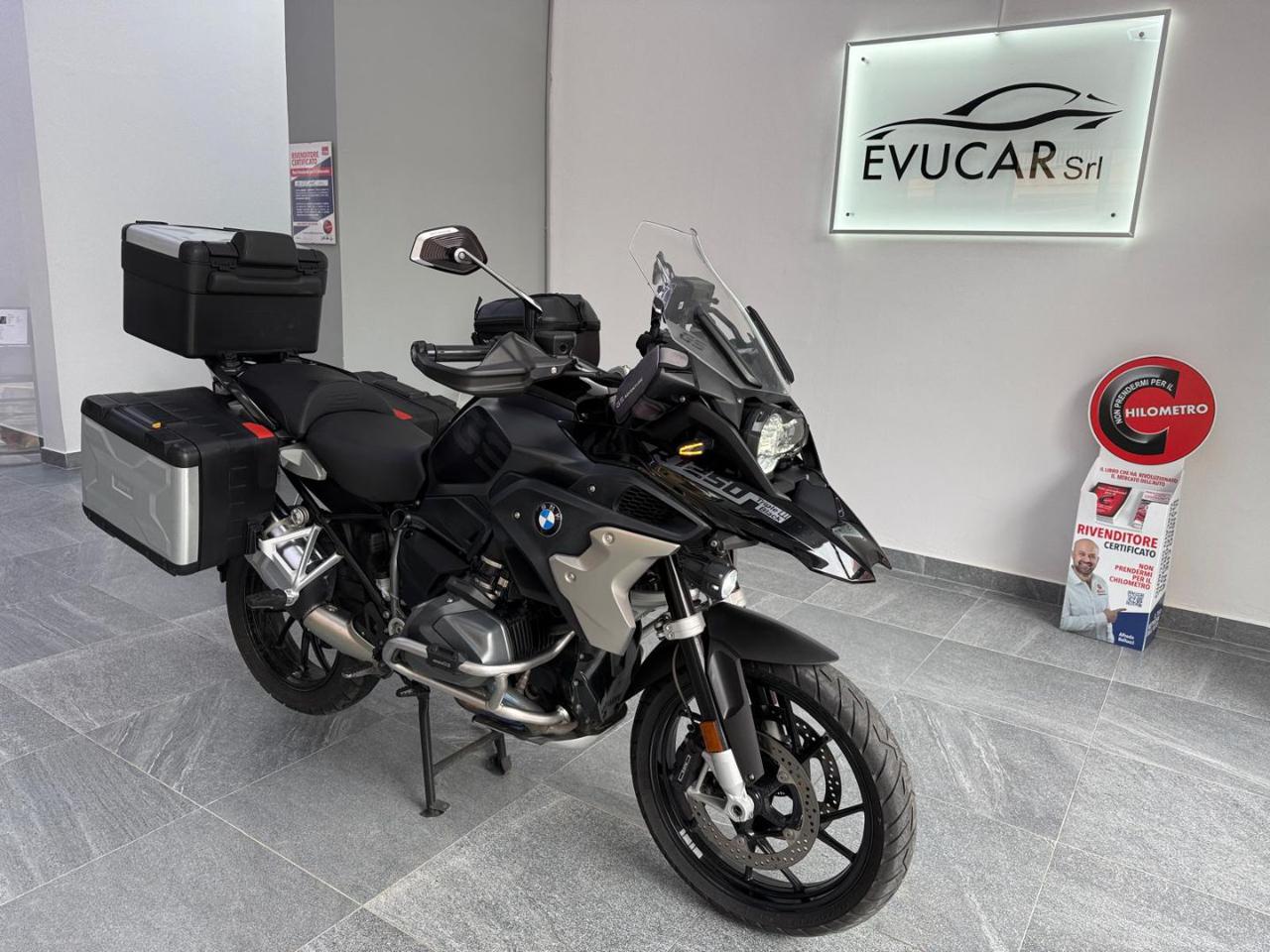 BMW R 1250 GS TRIPLE BLACK - 4