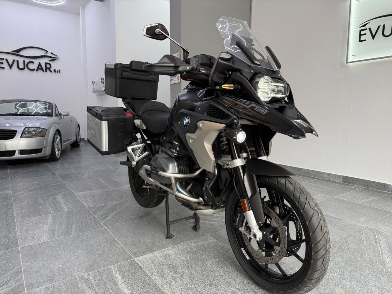 BMW R 1250 GS TRIPLE BLACK - 5