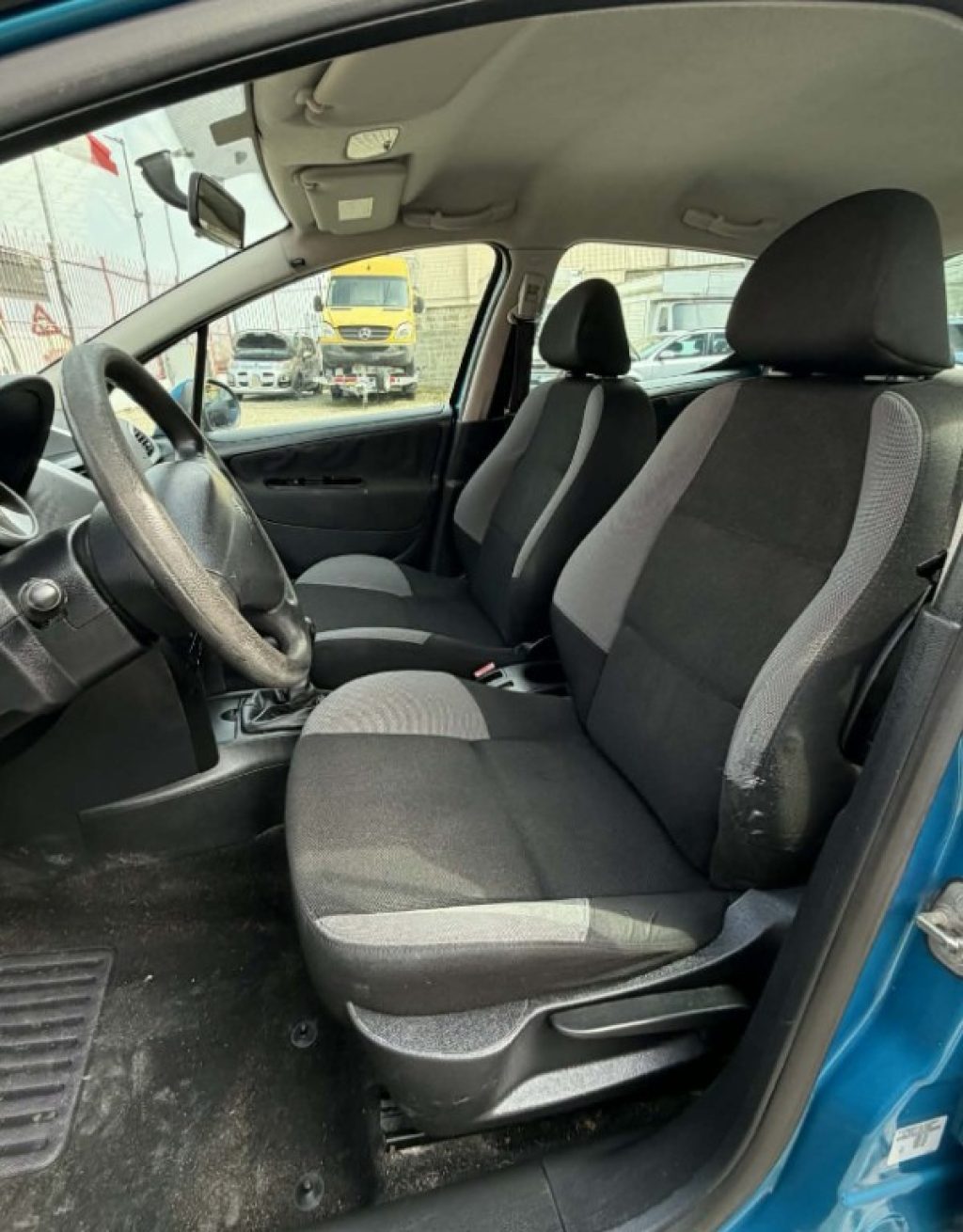 PEUGEOT 207 1.4 HDi 70CV 5 PORTE - 10