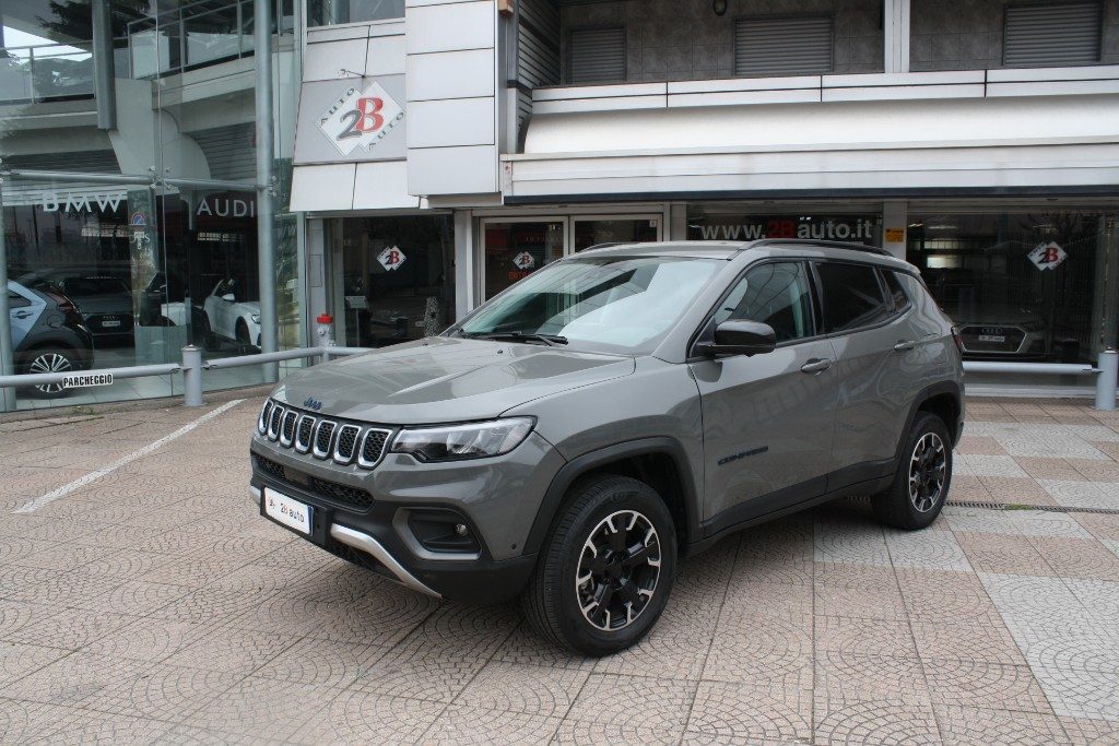 2B Auto ||| JEEP Compass 1.3 Turbo T4 240 CV PHEV AT6 4xe Trailhawk in vendita a Nova Milanese
