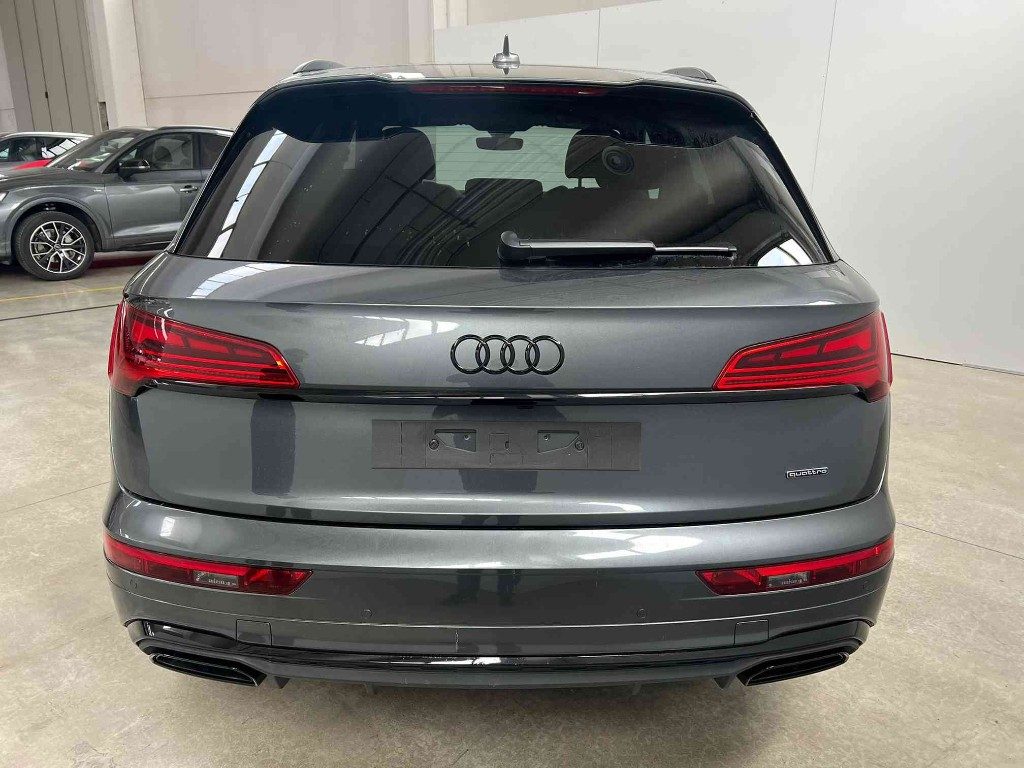 AUDI Q5 40 TDI 204 CV quattro S tronic Identity Black - 5
