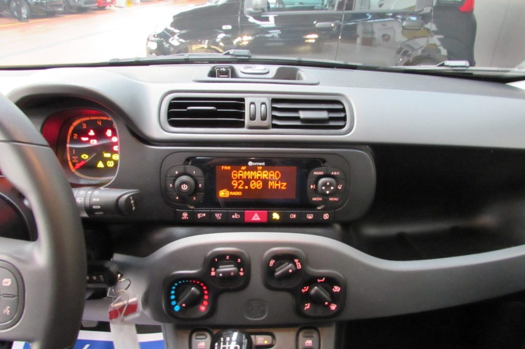 FIAT Panda 1.0 FireFly 70cv S&S Hybrid City Life - 8