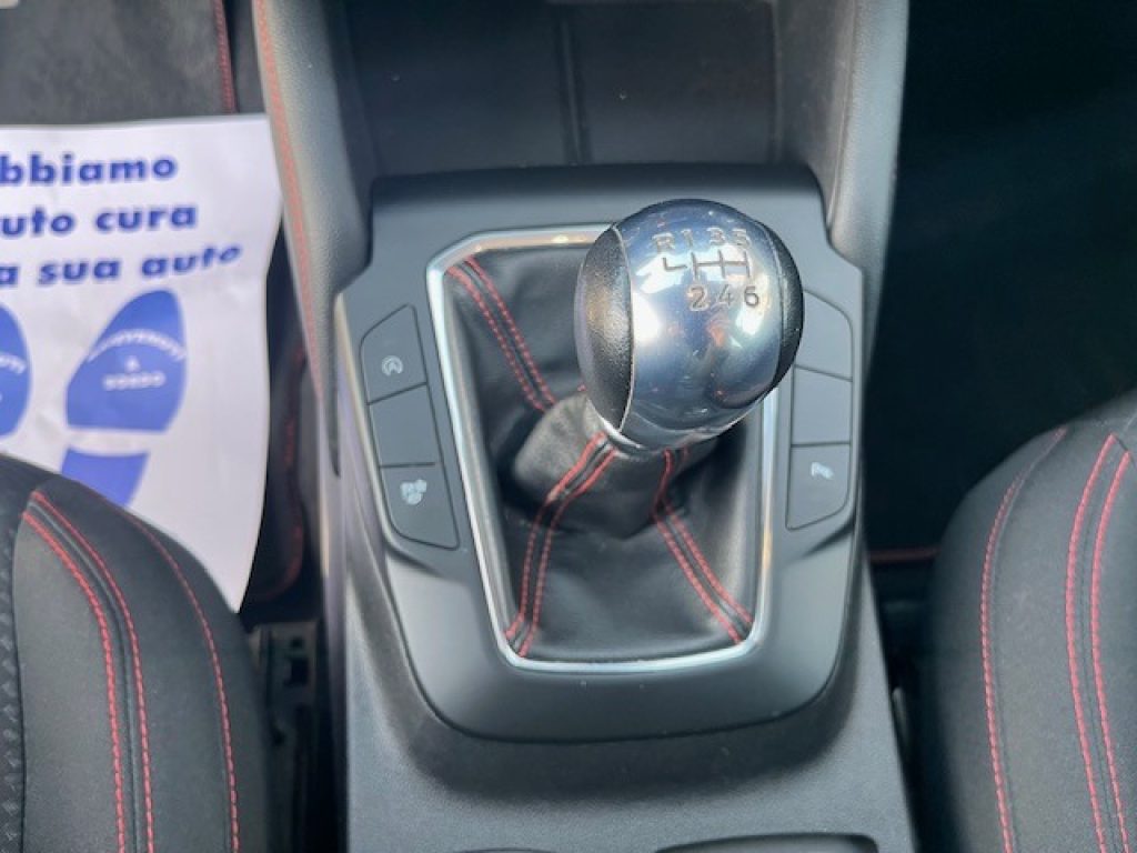 FORD Kuga 1.5 EcoBlue 120 CV 2WD ST-Line - 16