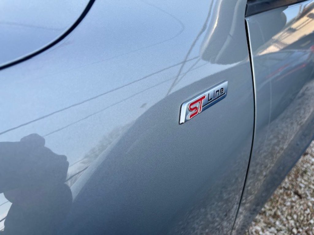 FORD Kuga 1.5 EcoBlue 120 CV 2WD ST-Line - 27