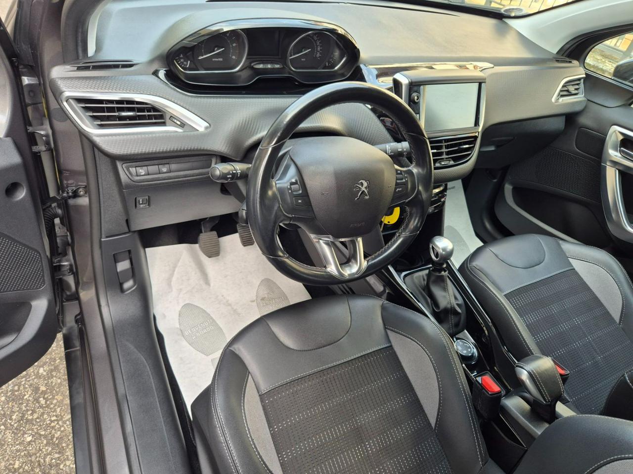 PEUGEOT 2008 1° serie BlueHDi 100 S&S Allure - 10
