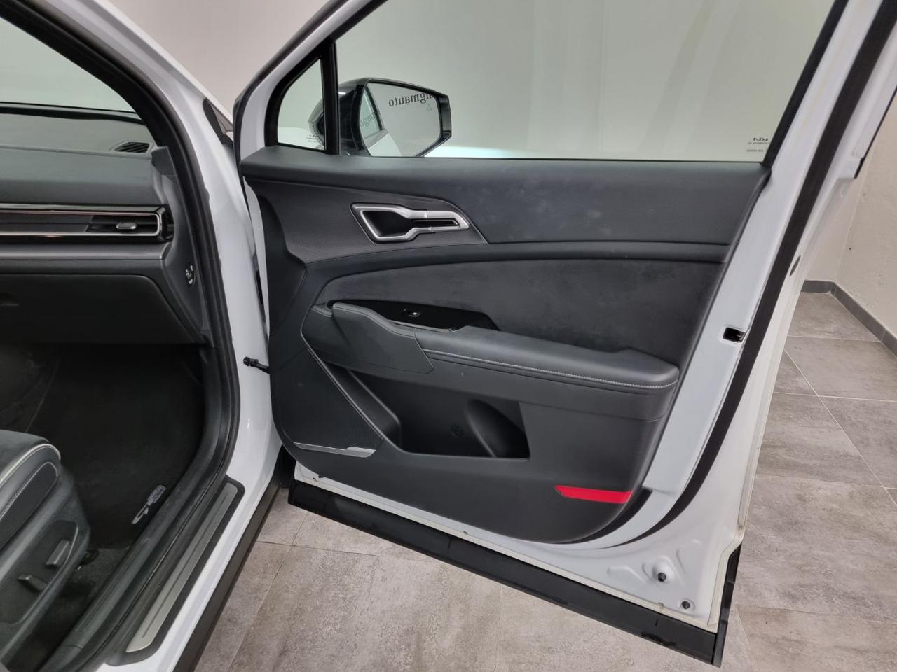 KIA Sportage 1.6 TGDi HEV AT GT-line - 25