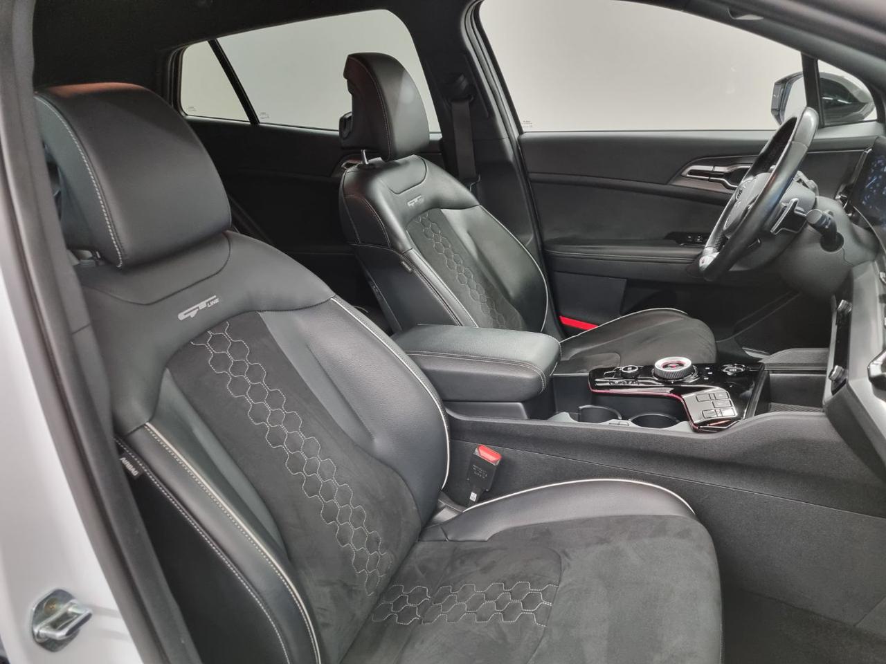 KIA Sportage 1.6 TGDi HEV AT GT-line - 27