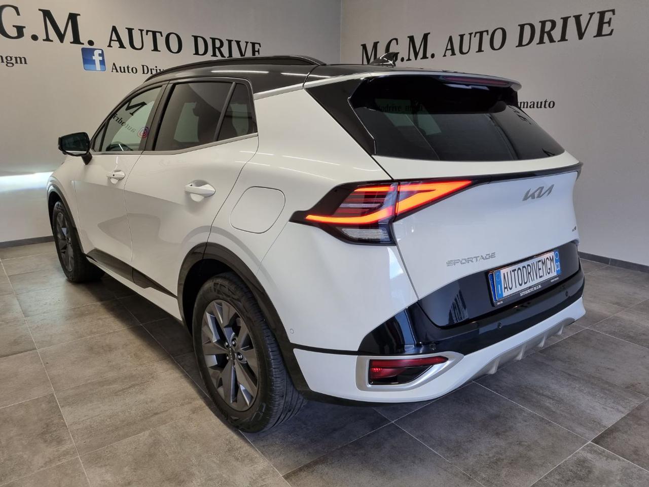 KIA Sportage 1.6 TGDi HEV AT GT-line - 35