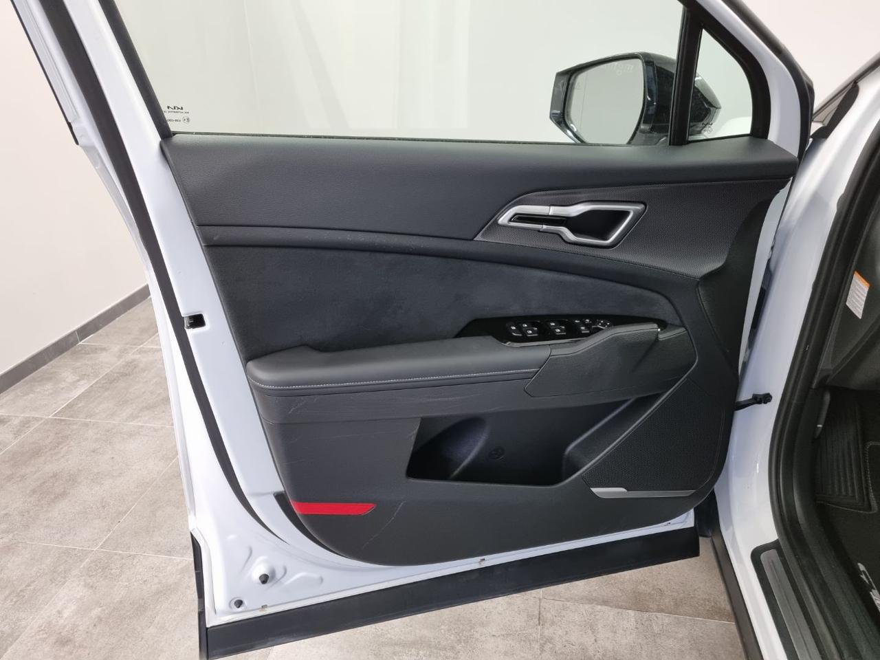 KIA Sportage 1.6 TGDi HEV AT GT-line - 25