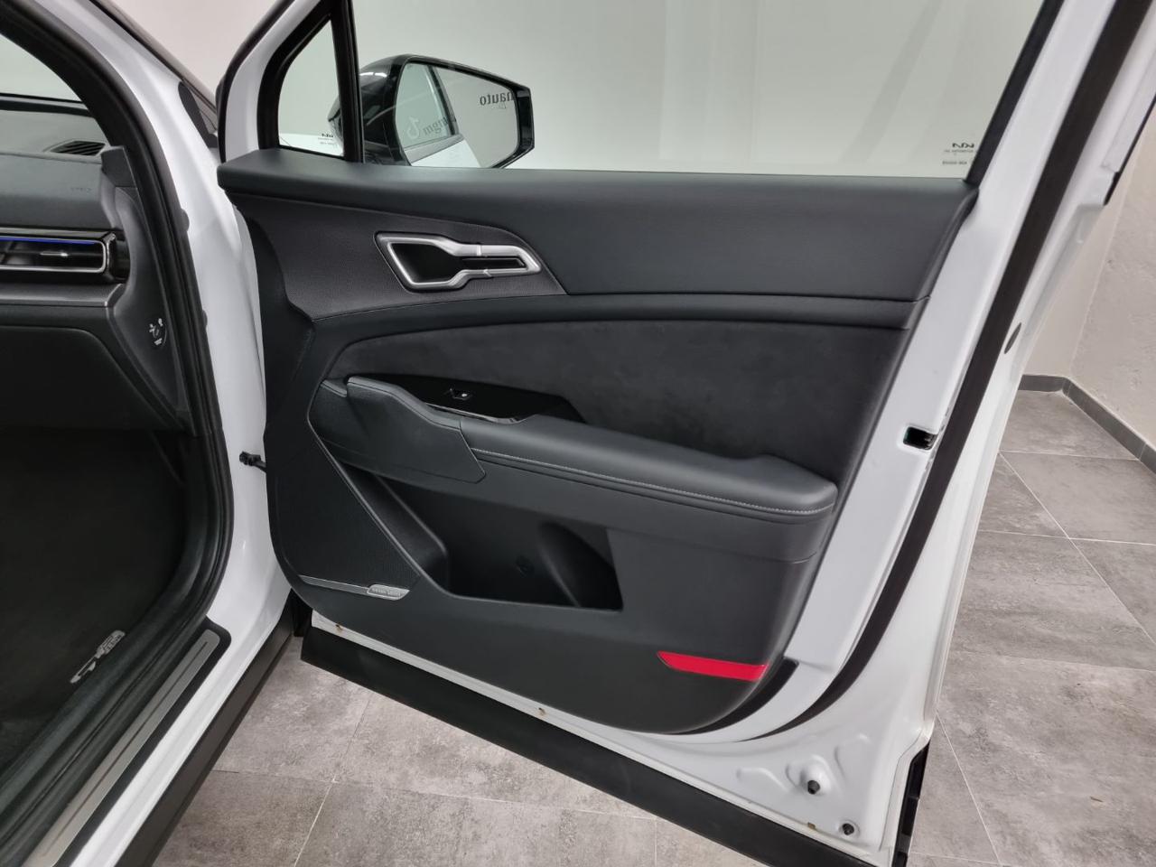 KIA Sportage 1.6 TGDi HEV AT GT-line - 44