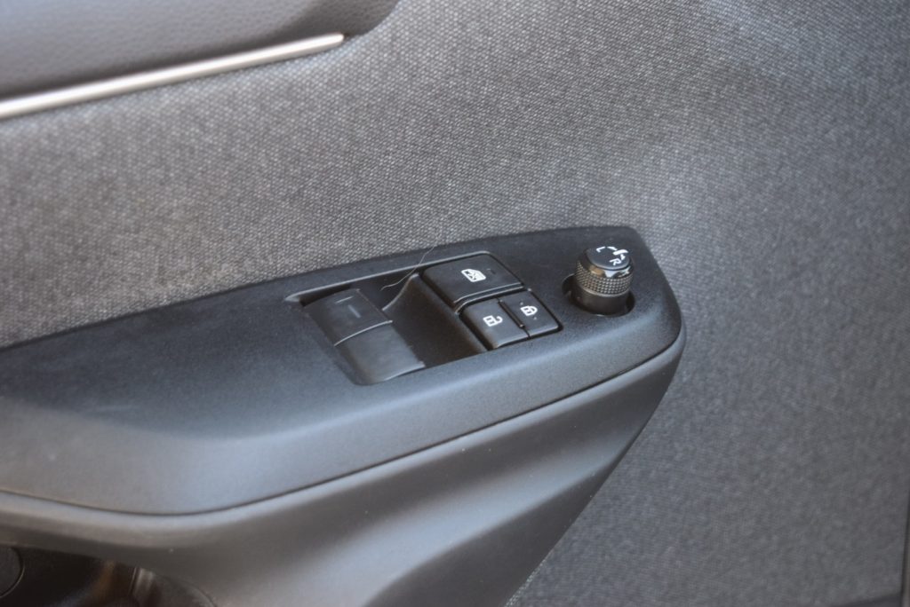 TOYOTA Yaris 1.5 Hybrid 5 porte Business 93CV - 18