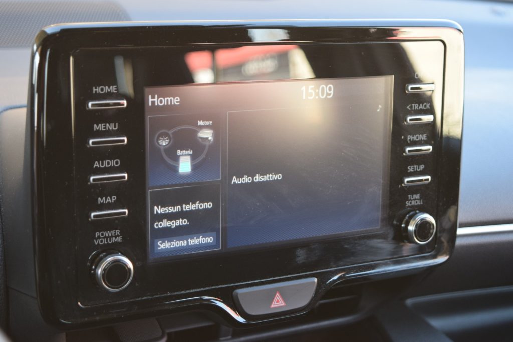 TOYOTA Yaris 1.5 Hybrid 5 porte Business 93CV - 6