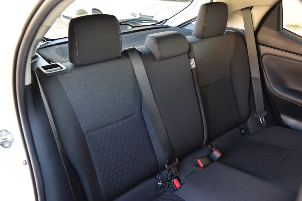 TOYOTA Yaris 1.5 Hybrid 5 porte Business 93CV - 11