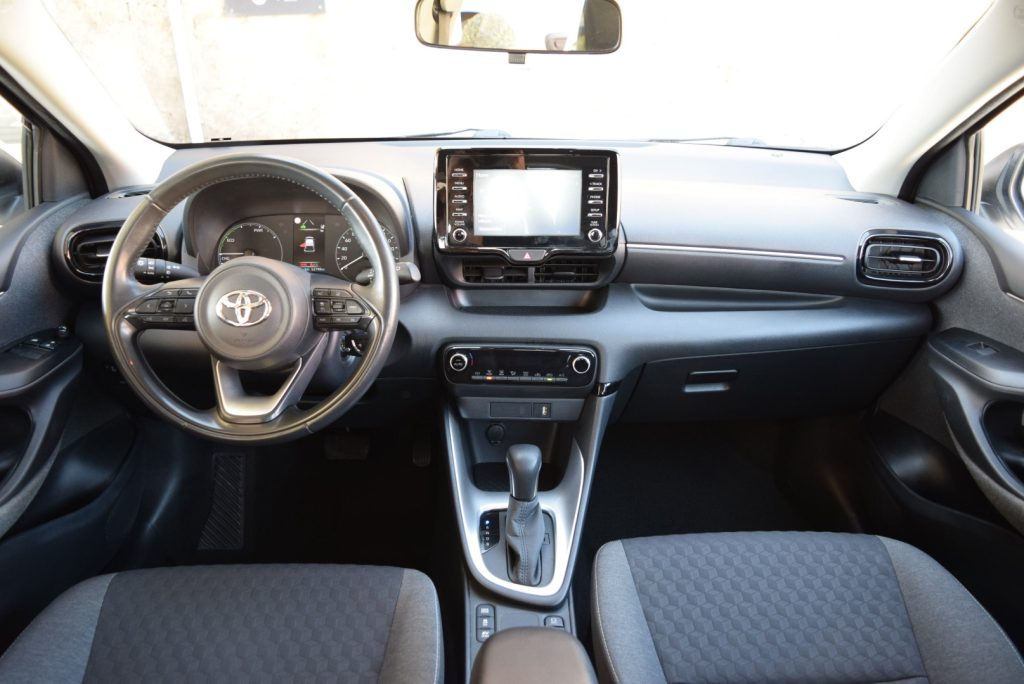 TOYOTA Yaris 1.5 Hybrid 5 porte Business 93CV - 4