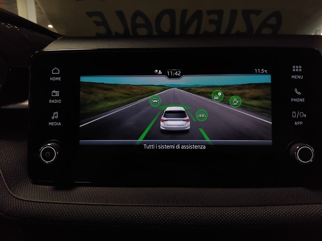 SKODA Fabia 1.0 MPI 80 CV Selection - 27